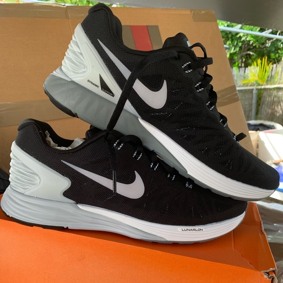 nike lunarglide womens running shoes